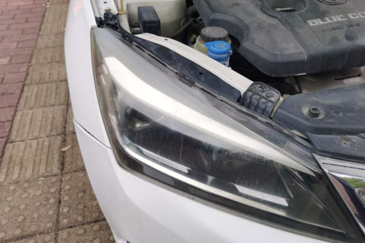 Used CHANGAN Alsvin V7 2015 1.6L Automatic Enjoyment Model China IV Standard
