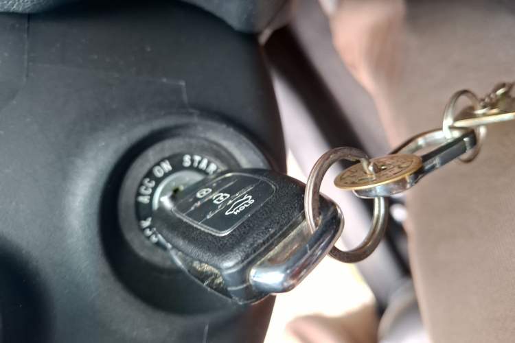 Used Hyundai Elantra (5th Generation / Langdong) 2016 1.6L Automatic Smart Version