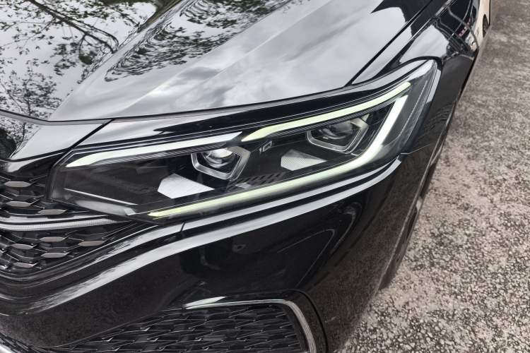 Used Volkswagen Passat 2024 380TSI Starry Sky Flagship Edition