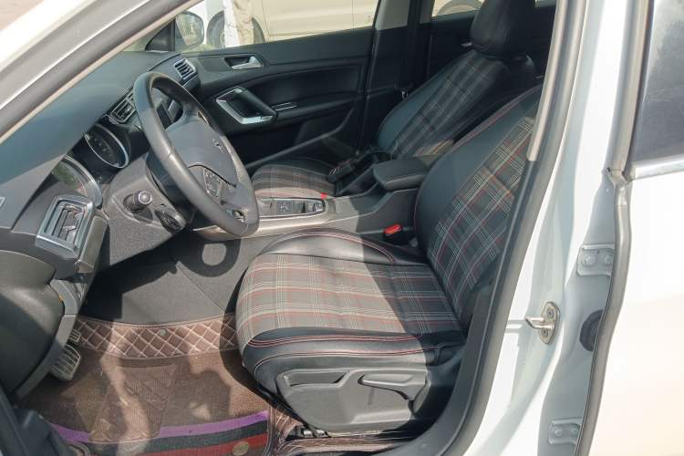 Used Peugeot 408 2016 1.6T Automatic Luxury Edition Left Front Seat