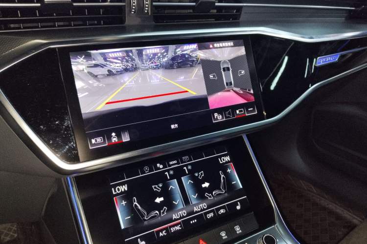 Used Audi A7L 2022 45 TFSI quattro S-line Wind Rider Audio And AC Panel