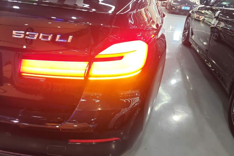 Used BMW 5 Series 2022 Updated 530Li Leading Edition Luxury Package