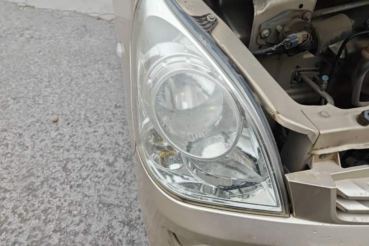 Used Wuling Rongguang 2014 1.2L S Base Model
