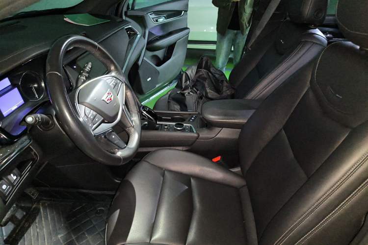 Used Cadillac XT5 2021 2.0T Two-Wheel Drive Luxury Version