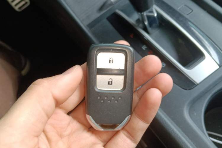 Used Honda Jade 2014 1.8L Automatic Comfort Elite Version 5 Seats