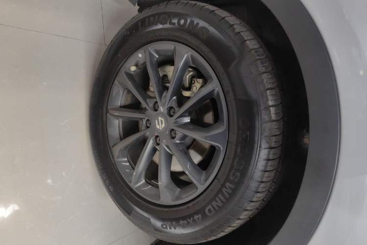 Used Leapmotor C11 2023 Extended-Range 285 Comfort Edition Left Front Wheel Hub