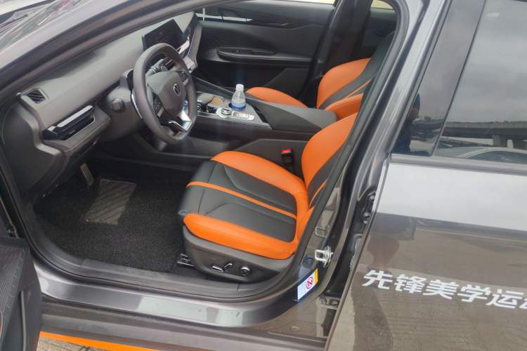 Used CHANGAN UNI-V 2024 1.5T Prestige Sport Edition
