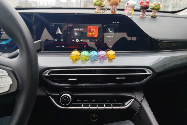 Used CHANGAN Eado 2020 PLUS Blue Whale NE 1.4T GDI DCT Prestige Model Audio And AC Panel