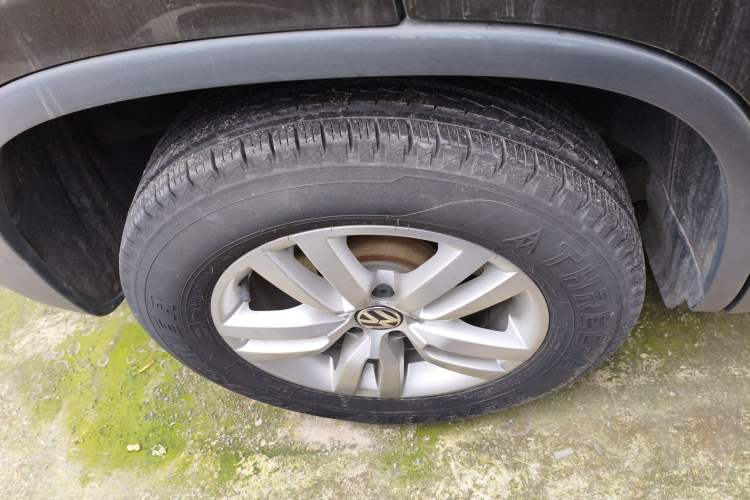 Used Volkswagen Tiguan L 2015 1.8TSI Automatic Two-Wheel Drive Trend Edition
