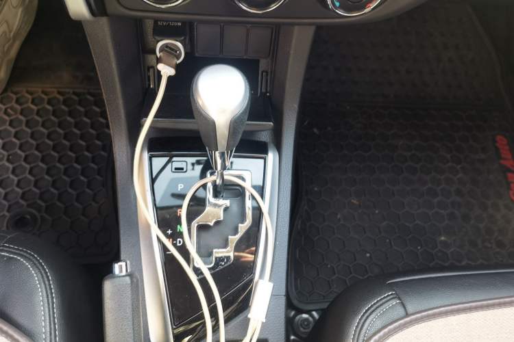 Used Toyota Corolla 2017 Revised Version 1.2T S-CVT GL Gear Lever