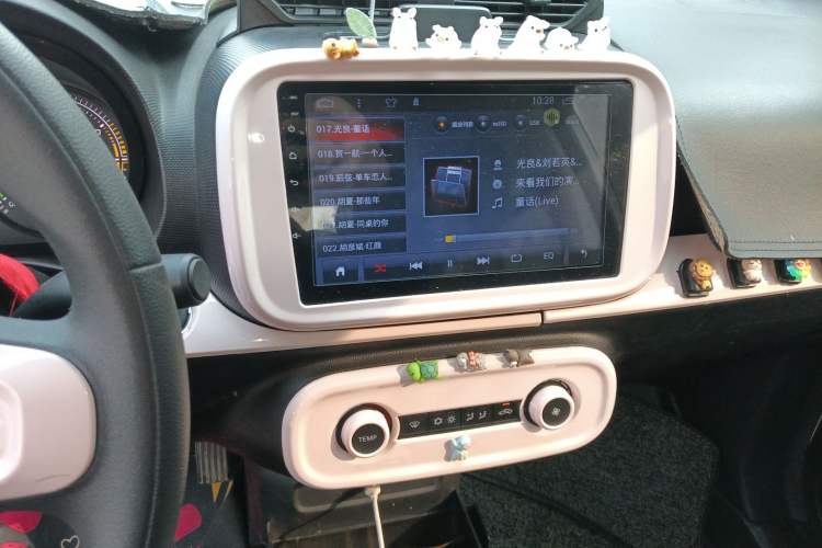 Used Roewe Clever 2022 311km QiQi BoBo Edition
