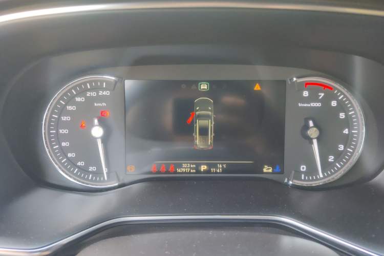 Used Roewe RX8 2018 30T Smart Connectivity All-Wheel Drive Supreme Edition Instrument Cluster