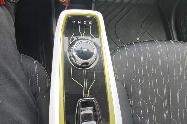 Used CHANGAN Benni E-Star 2020 Xinyue Edition Lithium-NMC Gear Lever