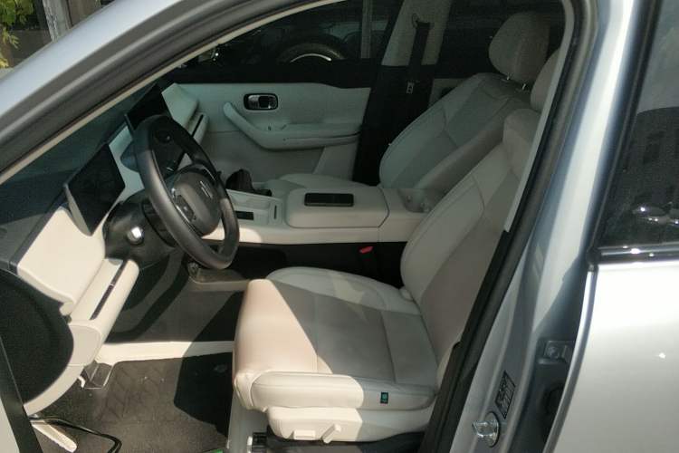 Used Leapmotor C16 2024 All-Electric 580 Luxury Edition
