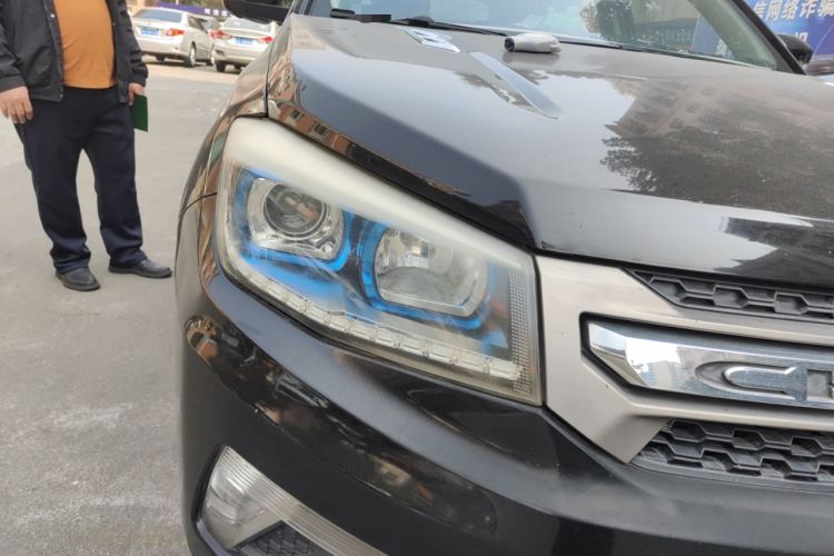 Used CHANGAN CS75 2014 1.8T Automatic Elite Model China IV Standard
