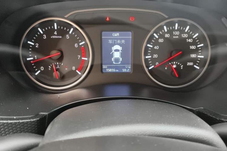 Used Great Wall Wingle 5 2023 2.4L Gasoline Two-Wheel-Drive Entry-Level Big Double Odometer Close Up