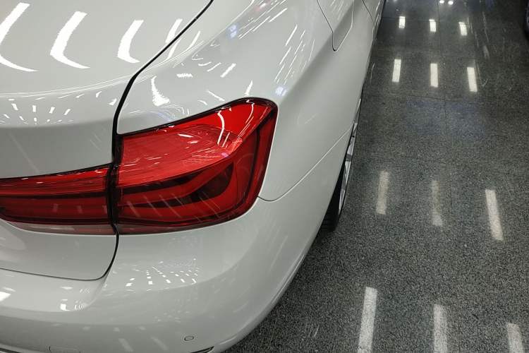 Used BMW 3 Series 2018 320Li Fashion Model
