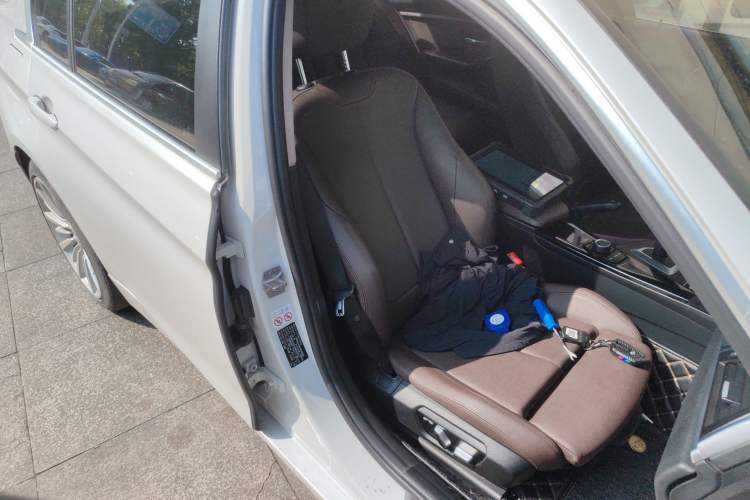 Used BMW 3 Series 2018 320Li Fashion Model
