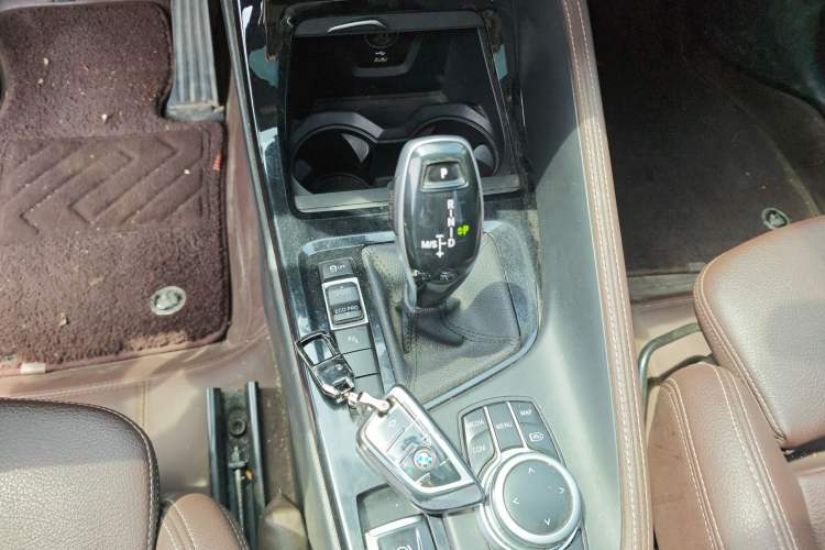 Used BMW X1 2021 sDrive20Li Premium Edition Gear Lever
