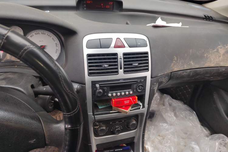 Used Peugeot 307 2012 Hatchback 1.6L Manual Comfort Edition