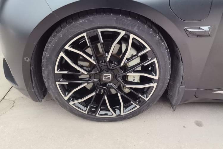 Used Zeekr 001 2021 Ultra-Long Range Dual-Motor YOU Version Exterior 4