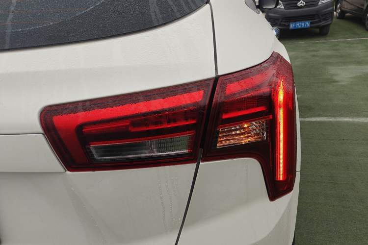 Used Venucia T60 2018 1.6L CVT Smart & Fun Version China VI Standard