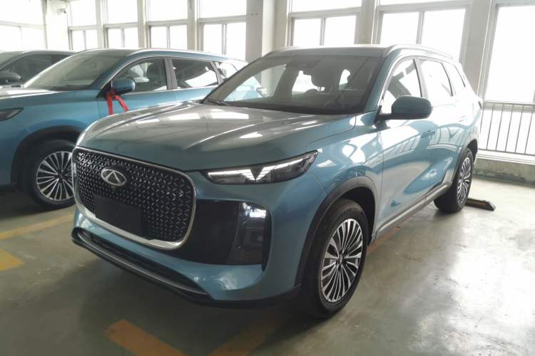 Used Chery Tiggo 8 PLUS C-DM 2025 1.5T 116 km Prestige Version 5 Seats