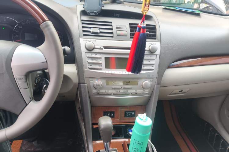 Used Toyota Camry 2013 200G Classic Luxury Edition Audio And AC Panel