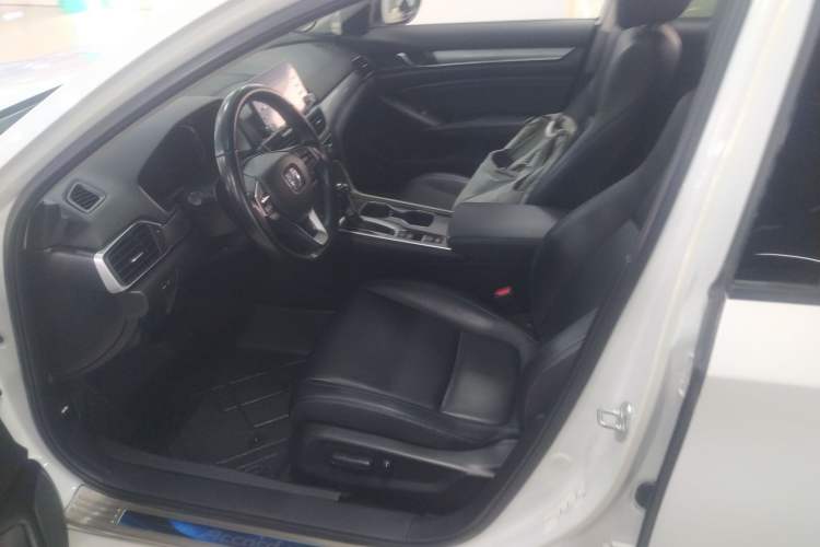 Used Honda Accord 2018 260TURBO Elite Edition China VI Left Front Seat
