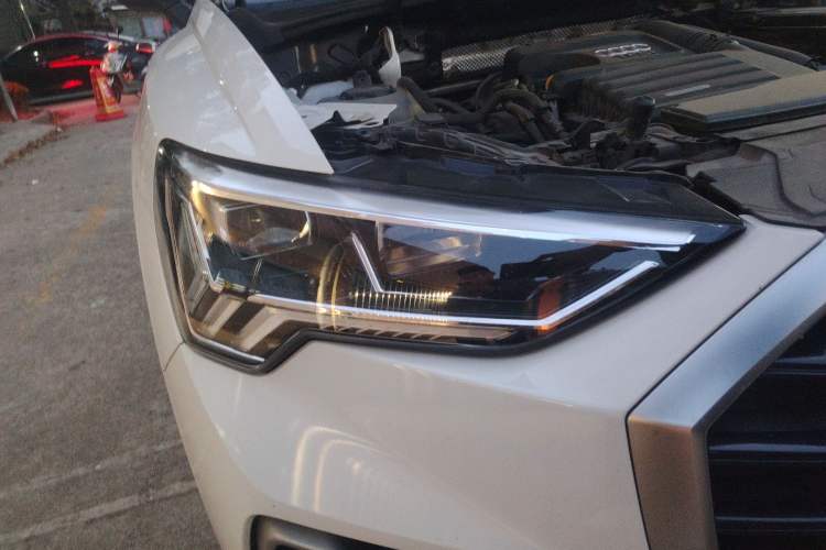 Used Audi Q3 2020 35 TFSI Fashion Dynamic Model