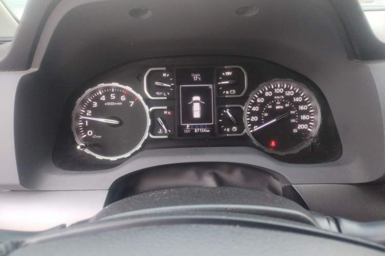 Used Toyota Tundra  Instrument Cluster