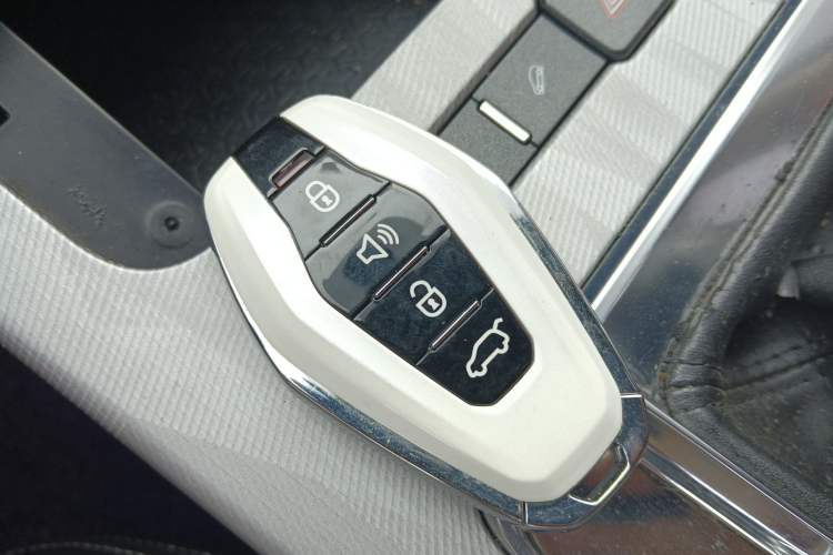 Used JETOUR X70 PLUS 2023 1.5T Manual Warrior PRO 7-Seater
