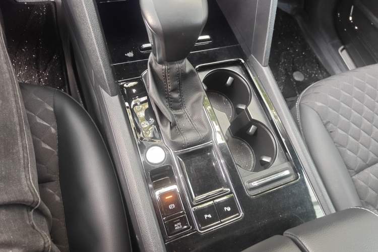 Used Volkswagen Teramont X 2020 330TSI Two-Wheel-Drive Luxury Edition Gear Lever