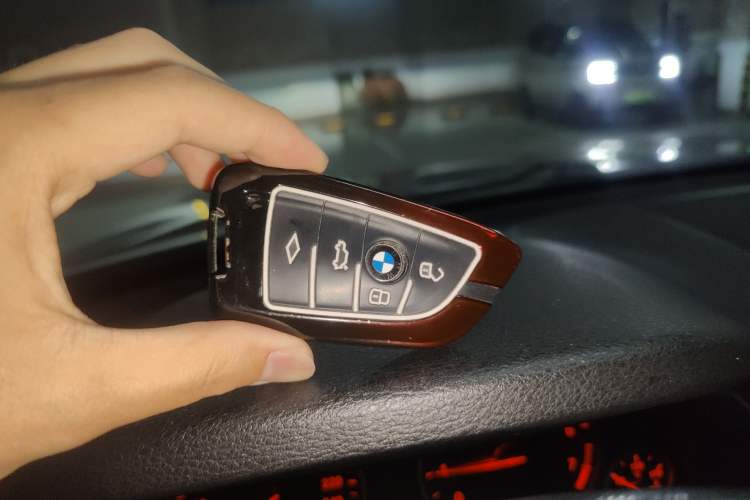 Used BMW X5 2015 xDrive28i Vehicle Key