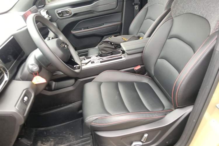 Used Geely Auto Cowboy 2025 1.5TD Fun-Offroad Version Left Front Seat