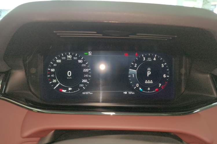 Used Land Rover Range Evoque 2022 Aurora L 249 PS R-Dynamic Luxury Edition
