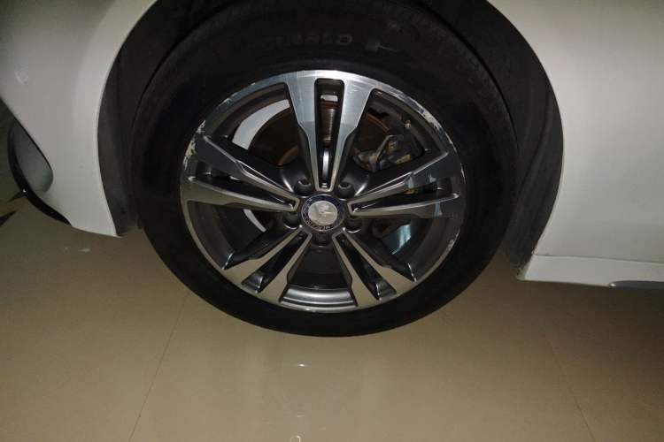 Used Mercedes-Benz C-Class 2016 C 200 L Sport Edition Left Front Wheel Hub