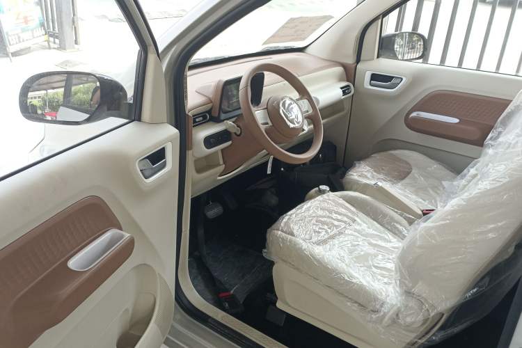 Used Wuling Hongguang MINIEV 2024 3rd Generation 215km Youth Edition