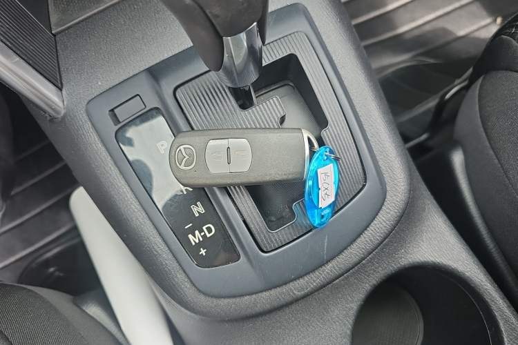 Used Mazda CX-5 2014 2.0L Automatic Two-Wheel Drive Urban Version Interior 1