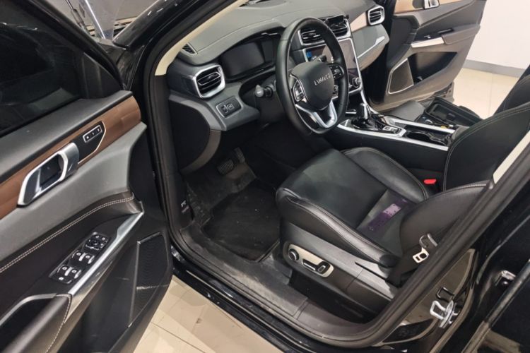 Used Lynk & Co 01 2019 2.0T Two-Wheel-Drive Pro Version China VI Standard Driver Seat