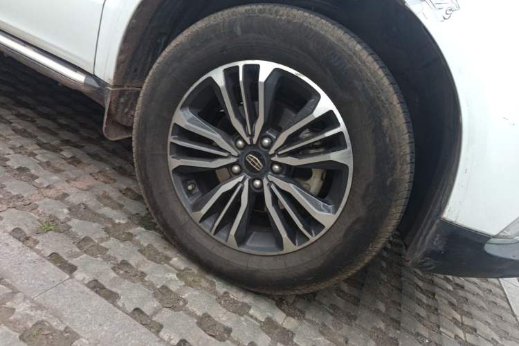 Used Geely Auto Vision X6 2016 1.3T CVT Flagship Model
