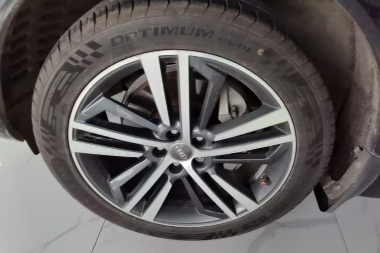 Used Audi Q5L 2020 Revised 40 TFSI Prestige Edition Left Front Wheel Hub