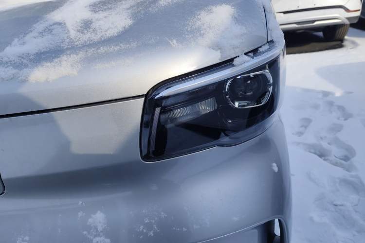 Used Wuling Zhiguang New Energy 2025 Model 305km Ambitious Edition