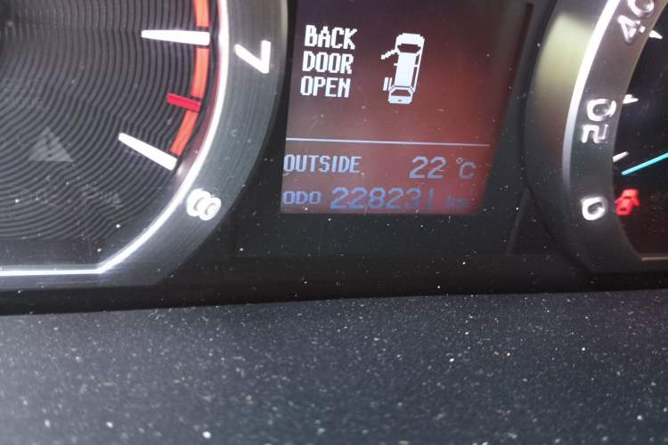 Used Toyota Alphard 2012 3.5L Luxury Edition Odometer Close Up