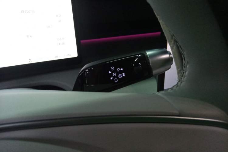 Used XPeng X9 2024 640 All-Wheel Drive High-Performance Max
