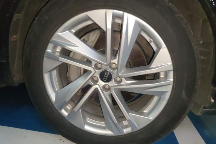 Used Audi Q7 2023 45 TFSI quattro S line Sport model
