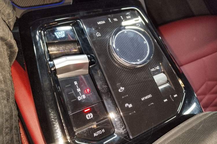 Used BMW i5 2025 eDrive 40L M Sport Package Gear Lever