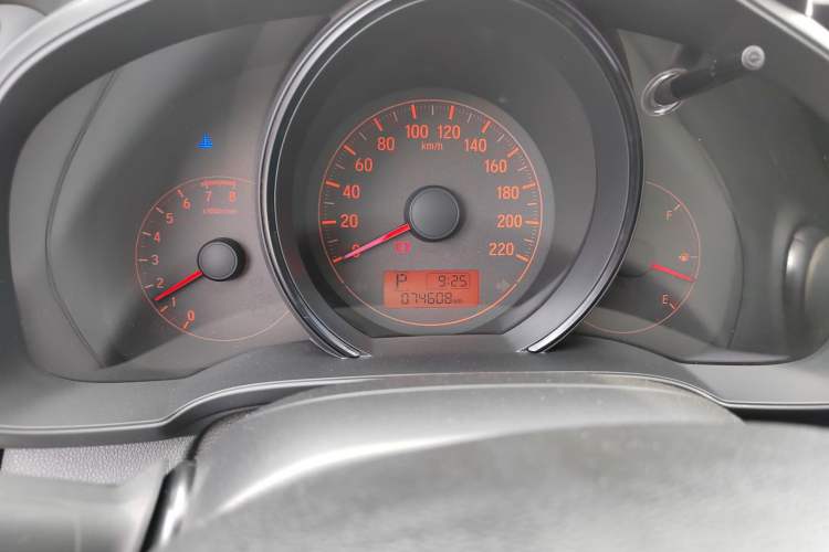 Used Honda Fit 2016 1.5L LX CVT Comfort Model Instrument Cluster