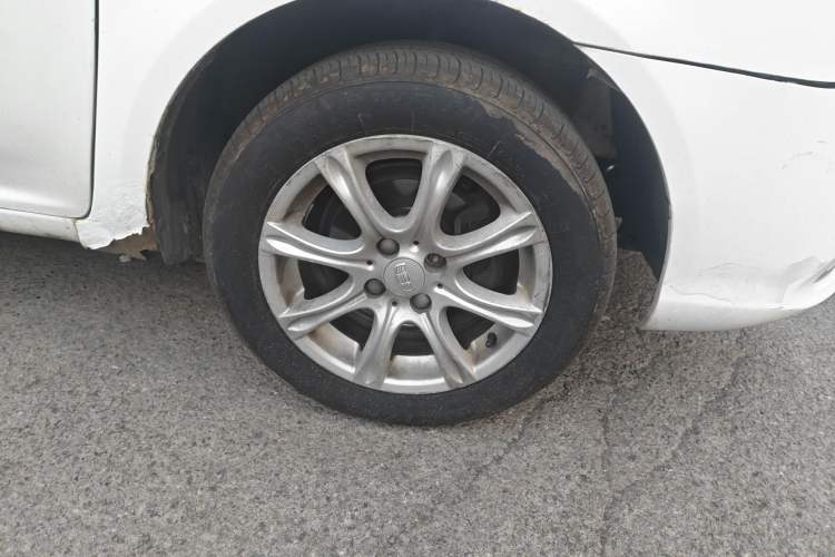 Used Geely Auto Diamond 2016 1.5L Manual Entry-Level Trim
