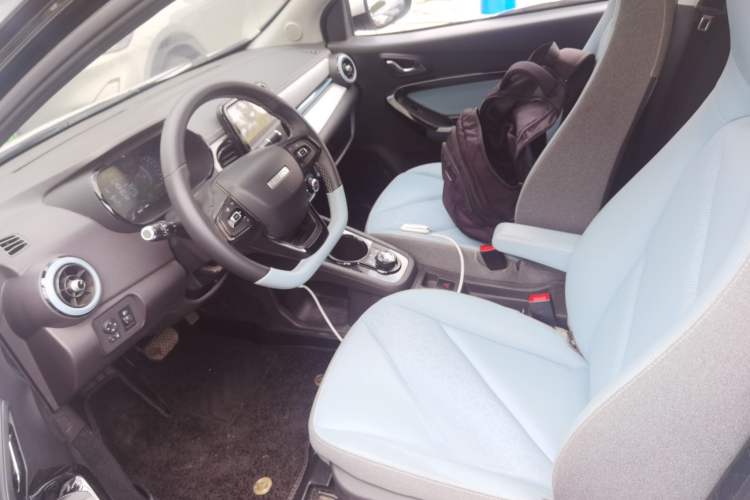 Used Chery QQ Little Ant 2022 Updated Version Sweet Pink Edition Full-Sugar Version 55kW 408km Range (Triple-Lithium Battery) Left Front Seat